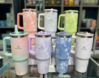 Garrafa com canudo colorido 1200ML 14